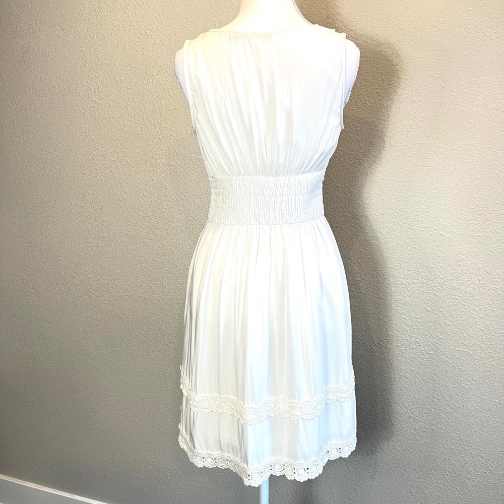 Doe & Rae White Crochet Lace Sleeveless Empire Waist Boho Mini Dress Small Fairy